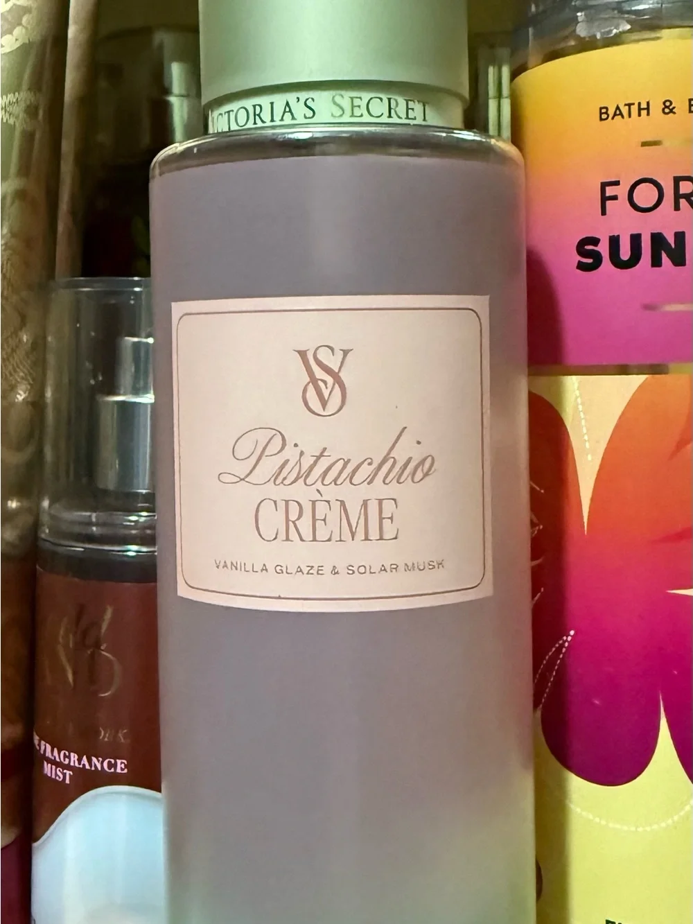 Victoria's Secret Pistachio Crème Fragrance Mist - Pale Pink & Mint